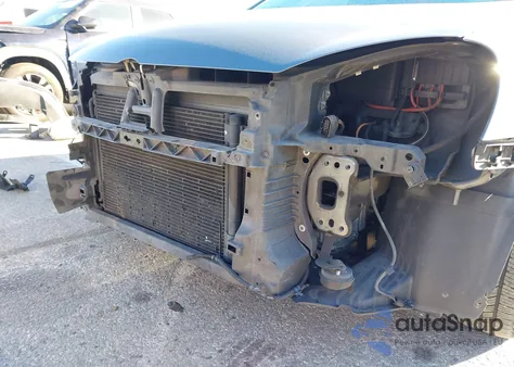 2010 Volkswagen Jetta S z USA, uszkodzony, nr VIN 3VWJZ7AJ7AM034782